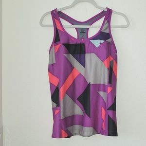 NIKE Girls dry-fit racerback tank with built-in bra, colorblock, Girls XL, GUC